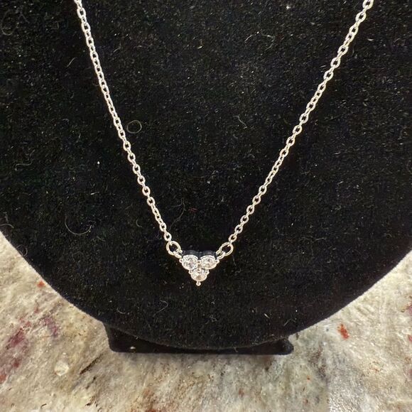 NEW Crystal Bloom Necklace Sterling Silver - Picture 5 of 12